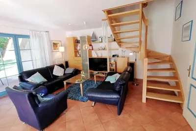 Image de Comfortable semi-detached house in the Freesenbruch vacation park with garden and terrace