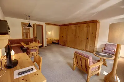 Image de Appartement de 1 1/2 pièce avec vue sur le lac au 1er étage