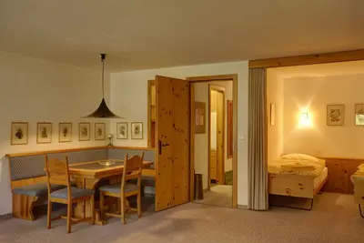 Image de Appartement de 1 1/2 pièce avec vue sur le lac au 2ème étage