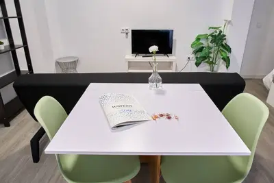 Image de Suite by Hawkins Interior Low A