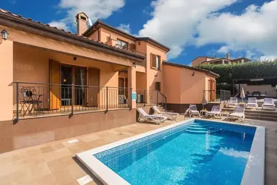 Image de Villa Marina with pool, Bbq & parking near Poreč