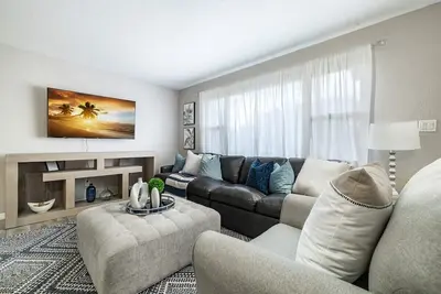 Image de Monthly Rental~ Comfy Beds~ Great for Remote Work!