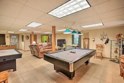 Image de 'Eagles View' w/ Game Room - Walk to River!