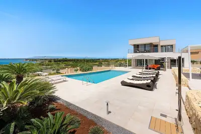 Image de Villa à Syracuse avec 6 chambres à coucher, 13 couchages