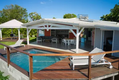 Image de Villa entièrement équipée avec piscine