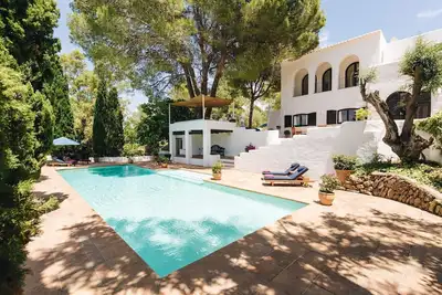 Image de Luxurious Ibiza Villa | Casa PacĂfica | 6 Bedrooms | Large Outdoor Dining Area & Bbq | San Rafael