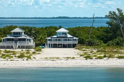 Image de Sail Away on North Captiva Island- Off Grid and Out of this World