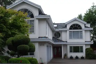 Image de #102 Mysty Woods - 2 Bedroom Garden Suite