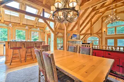 Image de Timber Frame Contemporary w/ Hot Tub at Mount Snow Ski Resort