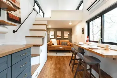 Image de Foxglove Tiny House - a modern tiny getaway