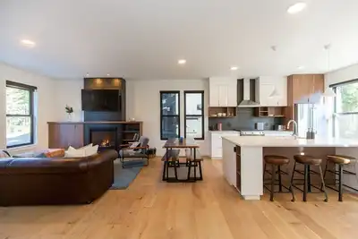 Image de Bridger Pines Two: Bridger Bowl Chalet