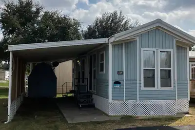 Image de Quaint and Quiet Tiny Home, with Pool!