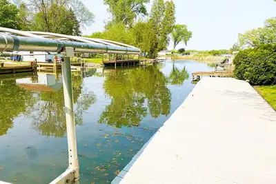 Image de Waterfront Retreat on Lake Winnebago, Kayaks, Firepit, Dog Friendly