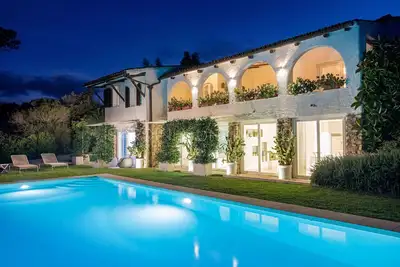 Villa à Santa Teresa Gallura avec 5 chambres à coucher, 9 couchages