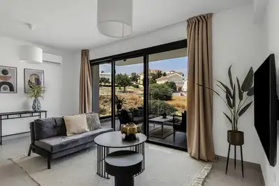 Image de Sanders Elgio - Charmant appartement 2 chambres avec balcon