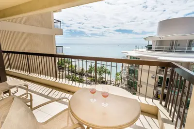 Image de Gorgeous 2 bedroom with a stunning ocean view