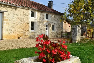 Image de Maison familiale avec grand jardin près du Périgord - 3 chambres, Wifi et vélos fournis
