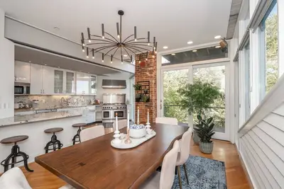 Image de Centennial House | Mt Adams