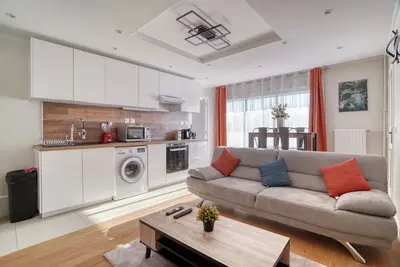 Standing-4 Bedrooms -Free Parking -15mn from Paris