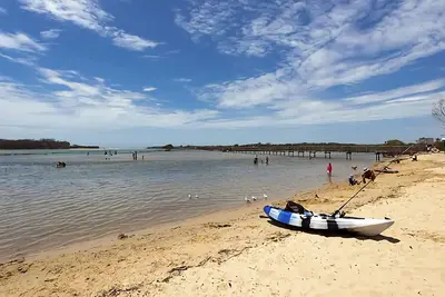 Image de This classic family home with bright, spacious rooms is very welcoming, with stylish furnishings