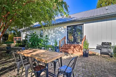 Image de Stunning Mills River Abode w/ Fire Pit & Yard