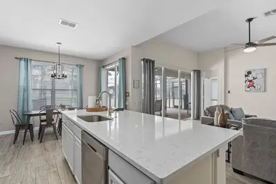 Image de 4br/4ba Premium Themed Villa