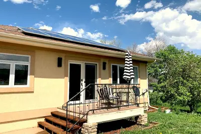 Image de Boulder \"CrestHouse\" Retreat! w/Garage & Mountain View⛰️Hidden gem close to town