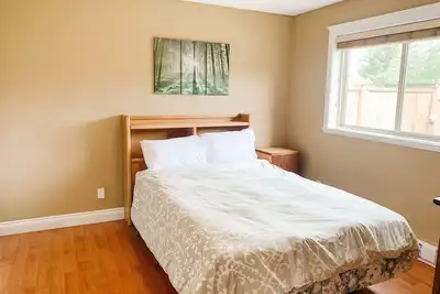 Image de Family friendly basement suite