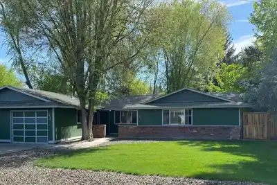 Image de Best Value in Nw Boise- large backyard, fire pit, 10 min to downtown