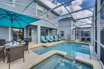 Image de Chic Villa w/ Resort Perks ~ 10 Mi to Disney!