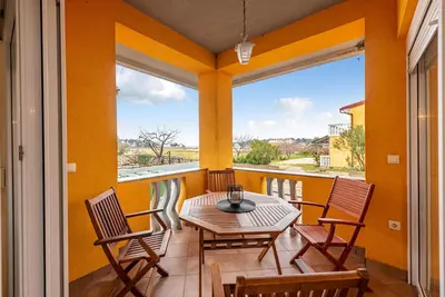 Image de Appartement confortable de 2 chambres à.