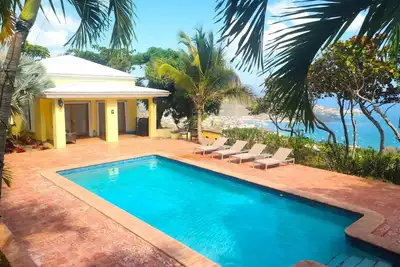 Image de 1 Bedroom Poolside Private Cottage w/Pool and View