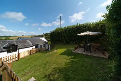 Image de Puffin Cottage - Countryside cottage with a pool
