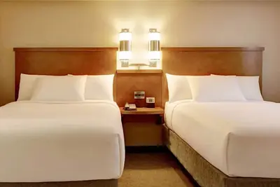 Image de 3 Units Near Double Decker Austin! Pets Allowed, Free Parking, Swimming Pool!