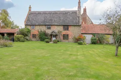 Image de Manor Farm House, family friendly, with open fire in Bacton