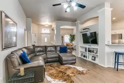 Image de Zinc Charm - Spacious 3 bedroom home and Office