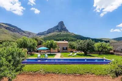 Image de Maison de campagne \"Can Jaumi\" avec vue sur la mer, piscine et Wi-Fi.