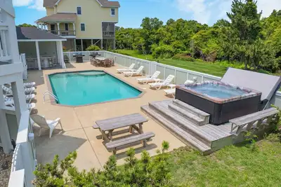 Image de Premier SemiOceanfront Dog Friendly w Pool, Hot Tub, Elevator, Theater & Game Rms