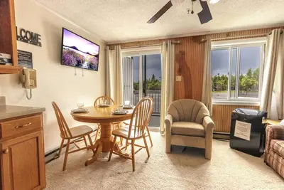 Image de Ml 215: Alpine Bliss Ski Sanctuary - Easy Access to Village