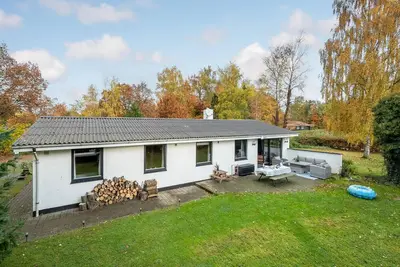Image de Superbe maison de 4 chambres à Fårvang