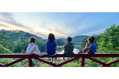 Image de Private Glamping Escape by Jellystone Yogibear Park in the Blue Ridge Mountains