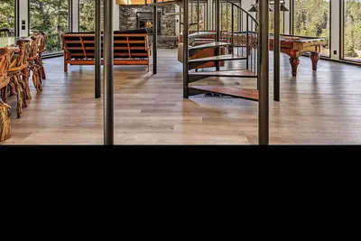 Image de Riverfront Oregon Retreat w/Hot tub & Pool