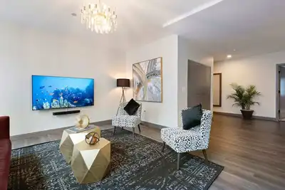 Image de Prime Downtown 2br with Resort Amenities