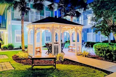 Image de Awesome beach front property for Christmas time