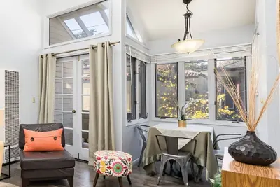 Image de Capitola Hideaway - Cozy two-story Condo