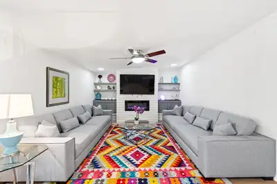 Image de Tucson Game House with Hot Tub, Fire Pit and Games