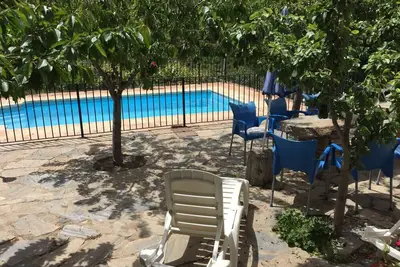Image de Charmante maison de vacances avec piscine commune