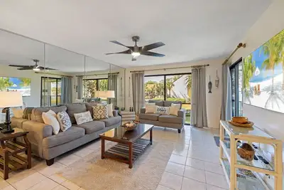 Image de Our Serenity @ Edgewater Beach Resort Sleeps 8