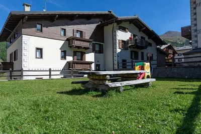 Image de Appartement de vacances \"Casa San Marco n 4\" avec vue sur les montagnes, balcon et Wi-Fi.