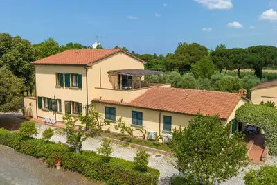 Image de Ferme \"Agriturismo Osteria Vecchia 3\" avec piscine, terrasse privée et Wi-Fi.